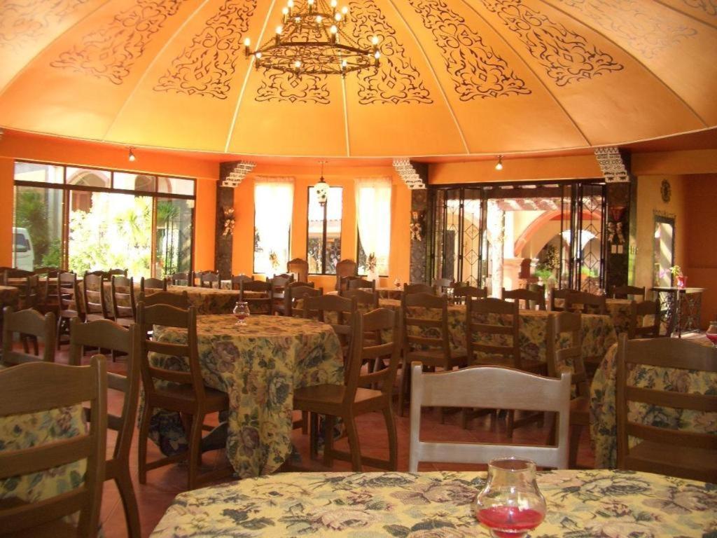 Casa La Granja Hotel Iloilo City Ngoại thất bức ảnh