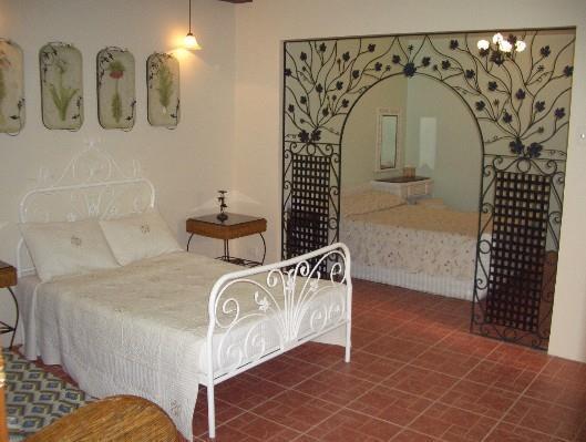 Casa La Granja Hotel Iloilo City Ngoại thất bức ảnh
