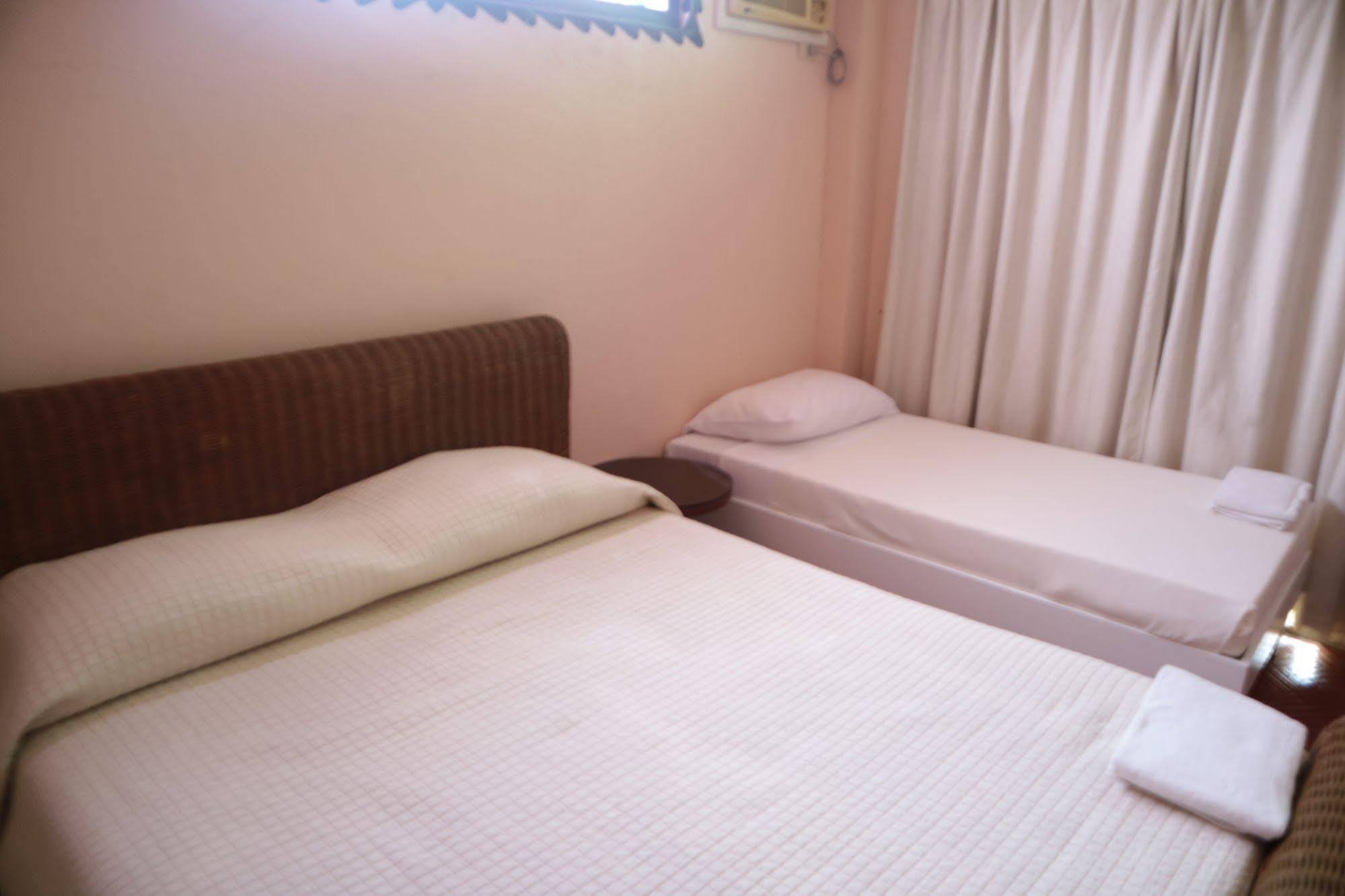 Casa La Granja Hotel Iloilo City Ngoại thất bức ảnh