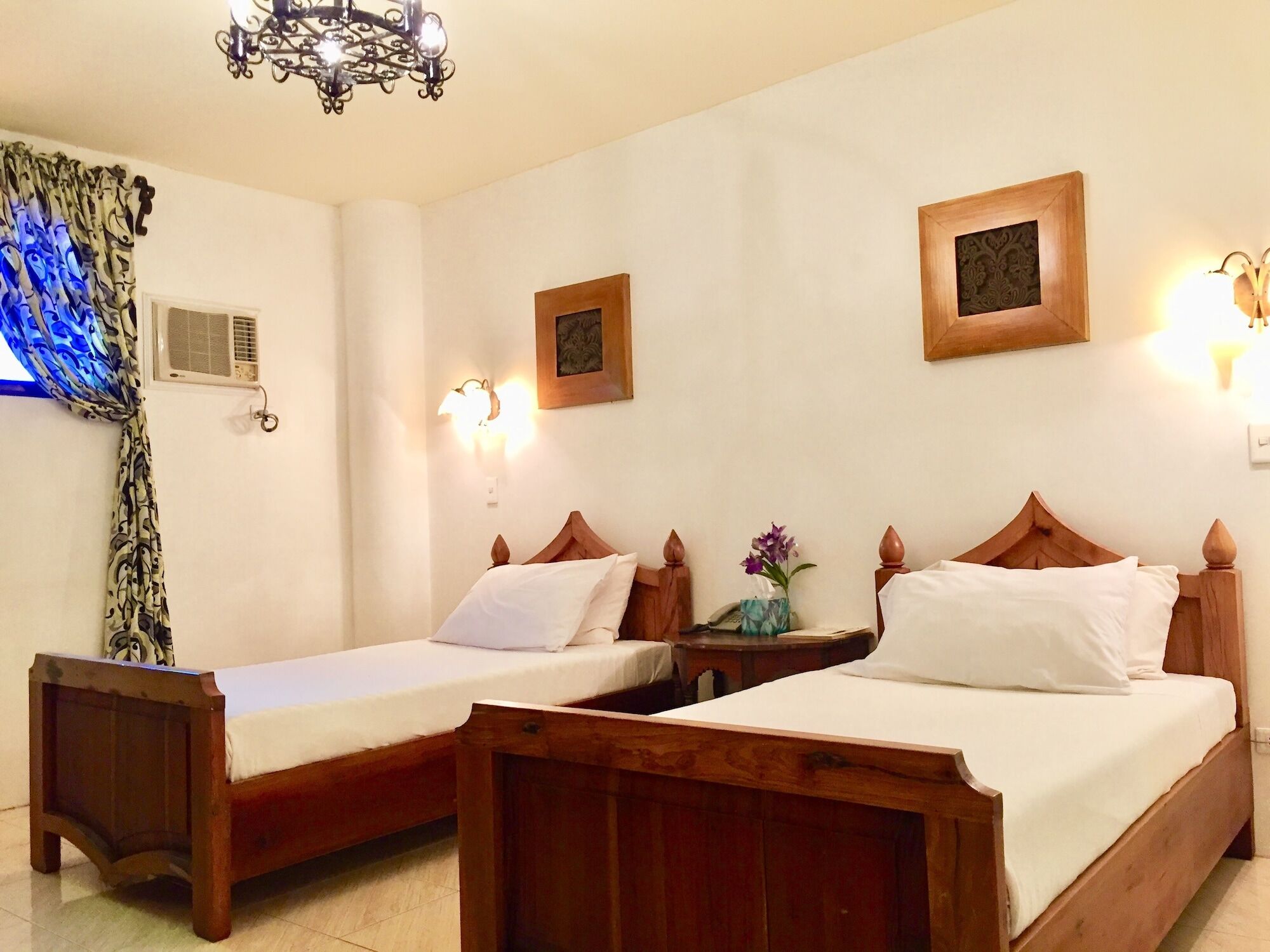 Casa La Granja Hotel Iloilo City Ngoại thất bức ảnh